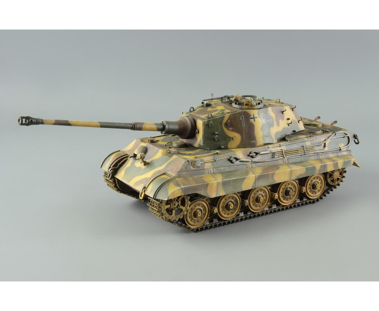 Pz.Kpfw. VI Ausf. B Tiger II 1/35 - Eduard Store